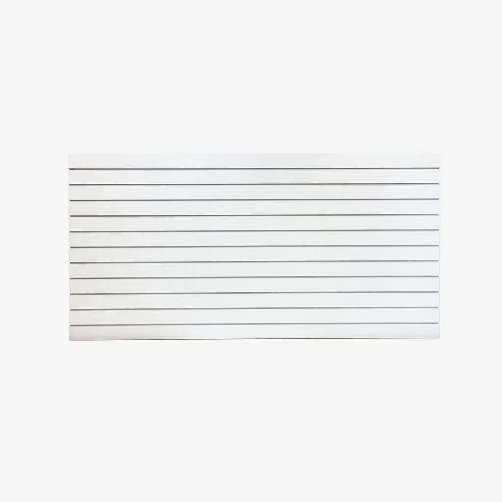 White Matte Landscape – Horizontal Slatwall with Silver Inserts