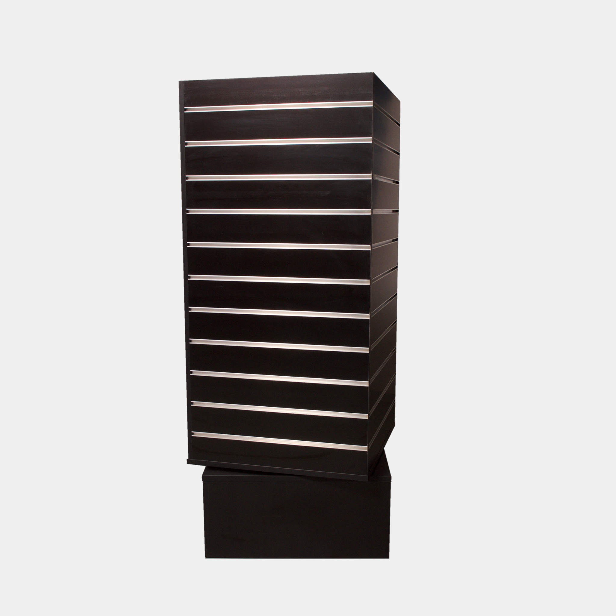 Slatwall Spinning Black Gondola